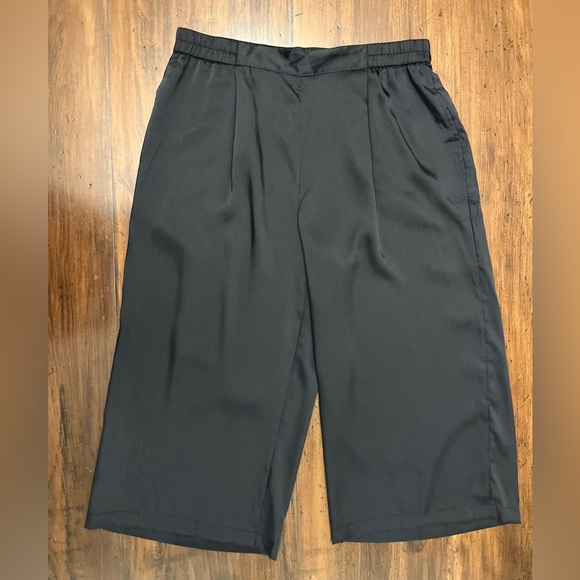 DKNY Wide Leg Cropped Satin Pants Size Large New Navy Flowy Dressy Business NWT - Picture 2 of 11